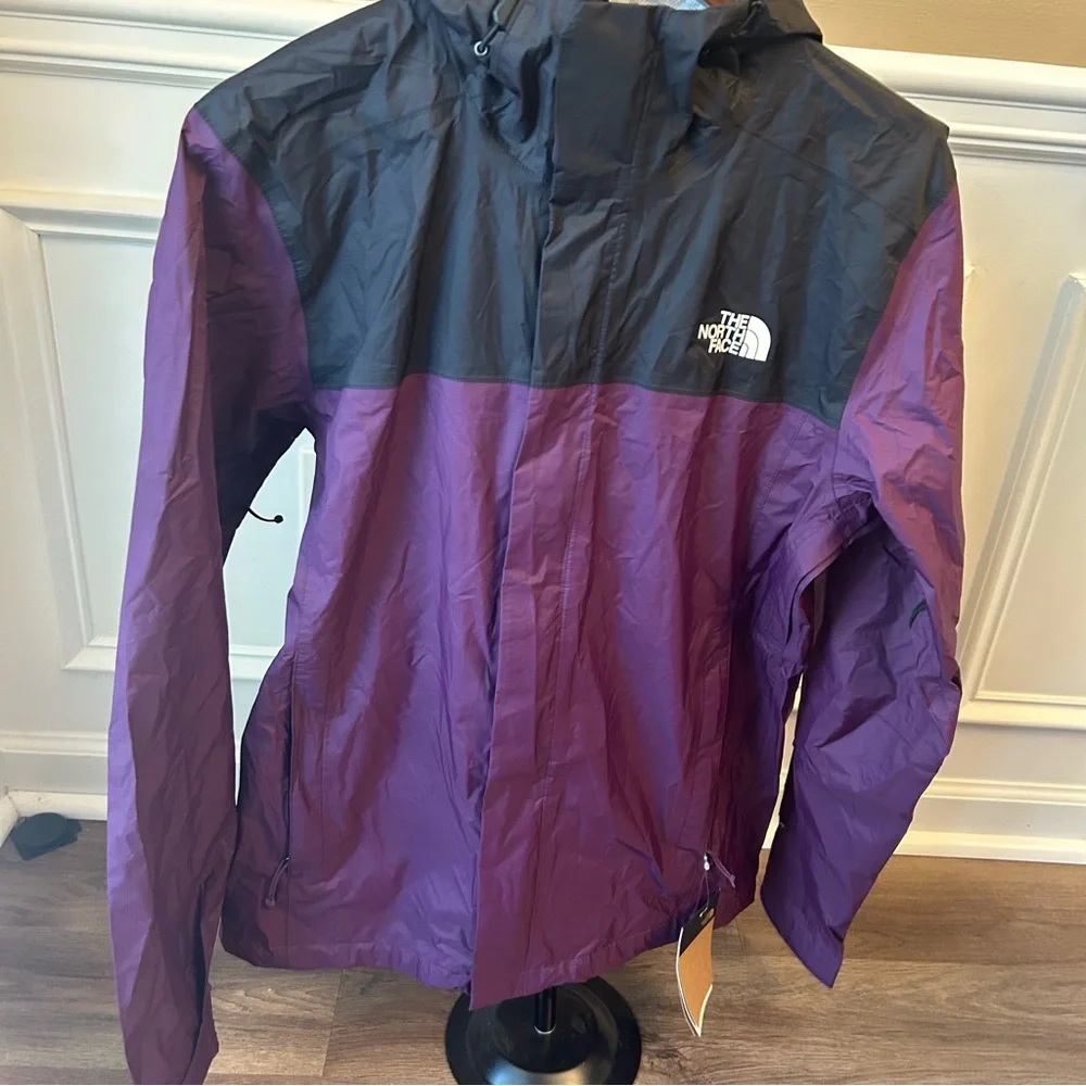 The North Face Men’s Venture 2 Waterproof Hooded Rain Jacket, Boysenberry New